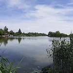 Muveszhaz Nyaralo Feriehus