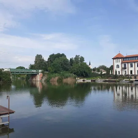 Muveszhaz Nyaralo Feriehus Békésszentandrás